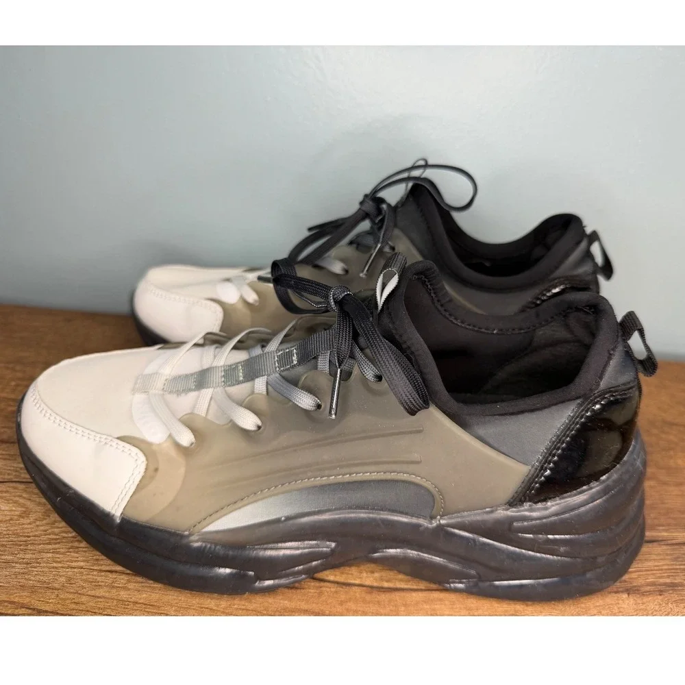Guess‎ GWCOLORS Chunky Sneakers Womens 7.5 Athleisure Streetwear Minimalist